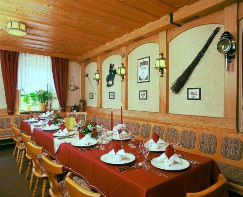 Hotel Post Nordhalben Buitenkant foto